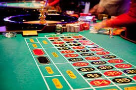 lucky bet slot game reels displayed on a mobile screen in the Philippines